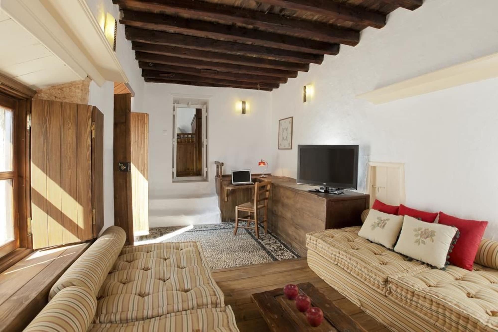 Casalindos Cottage エクステリア 写真